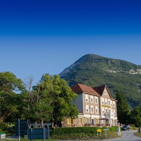 Hotel Lac Et Foret Saint-André-les-Alpes Exterior foto